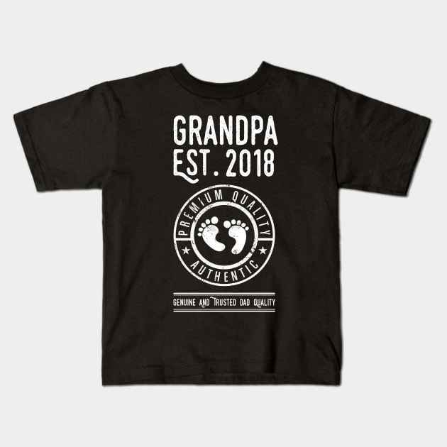 Grandpa Est. 2018 Expecting New Baby Gift Established Granddad Dad Kids T-Shirt by stearman